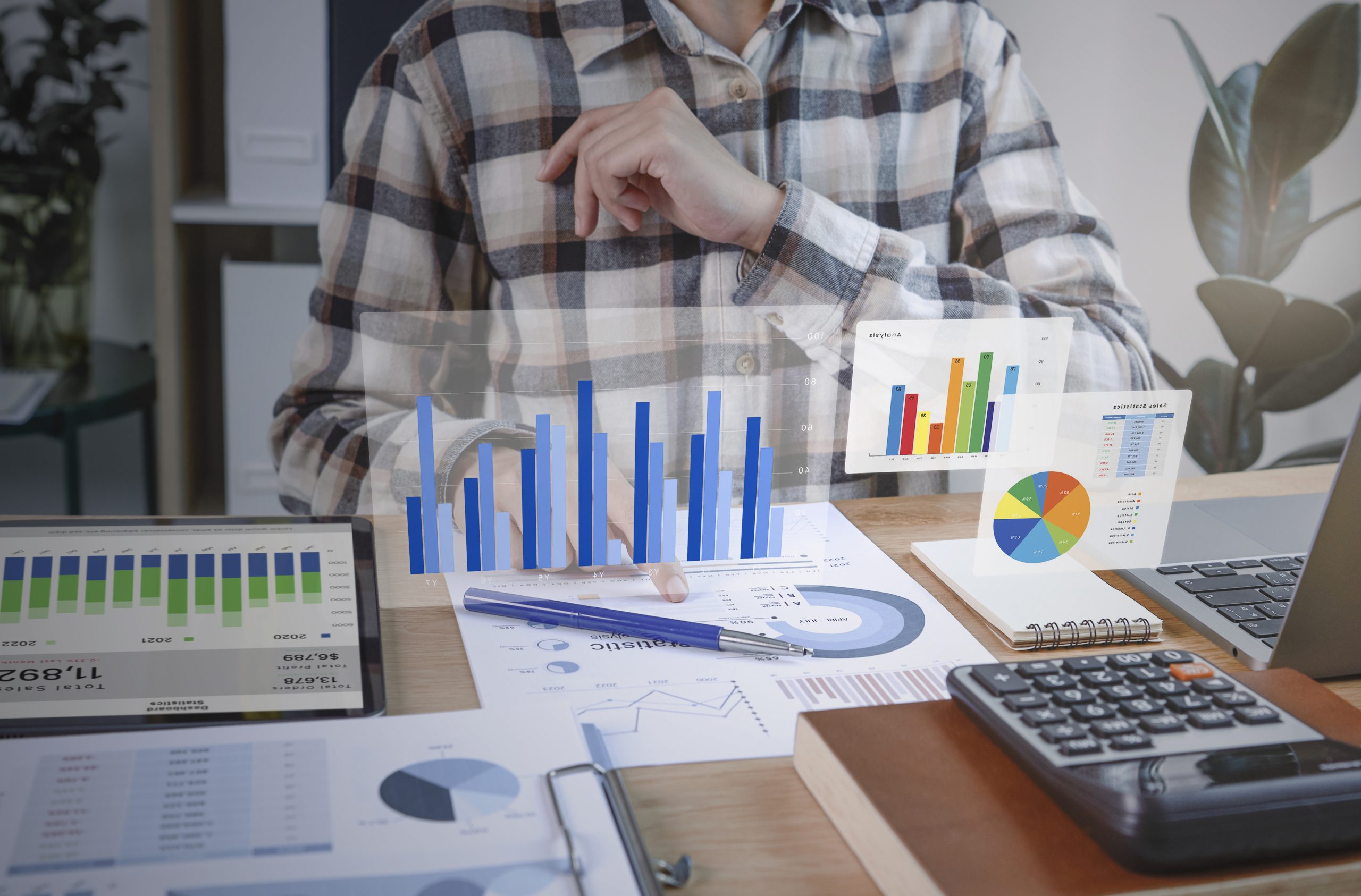 funnel marketing vs flywheel marketing